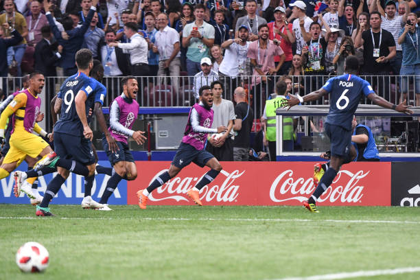 迫使快船内 迫使快船内