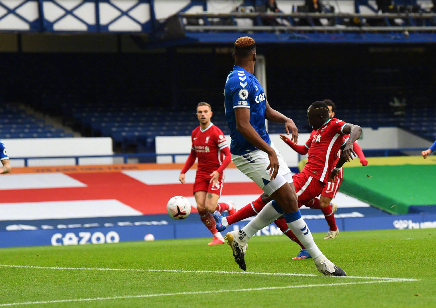 拉的报道 拉的报道