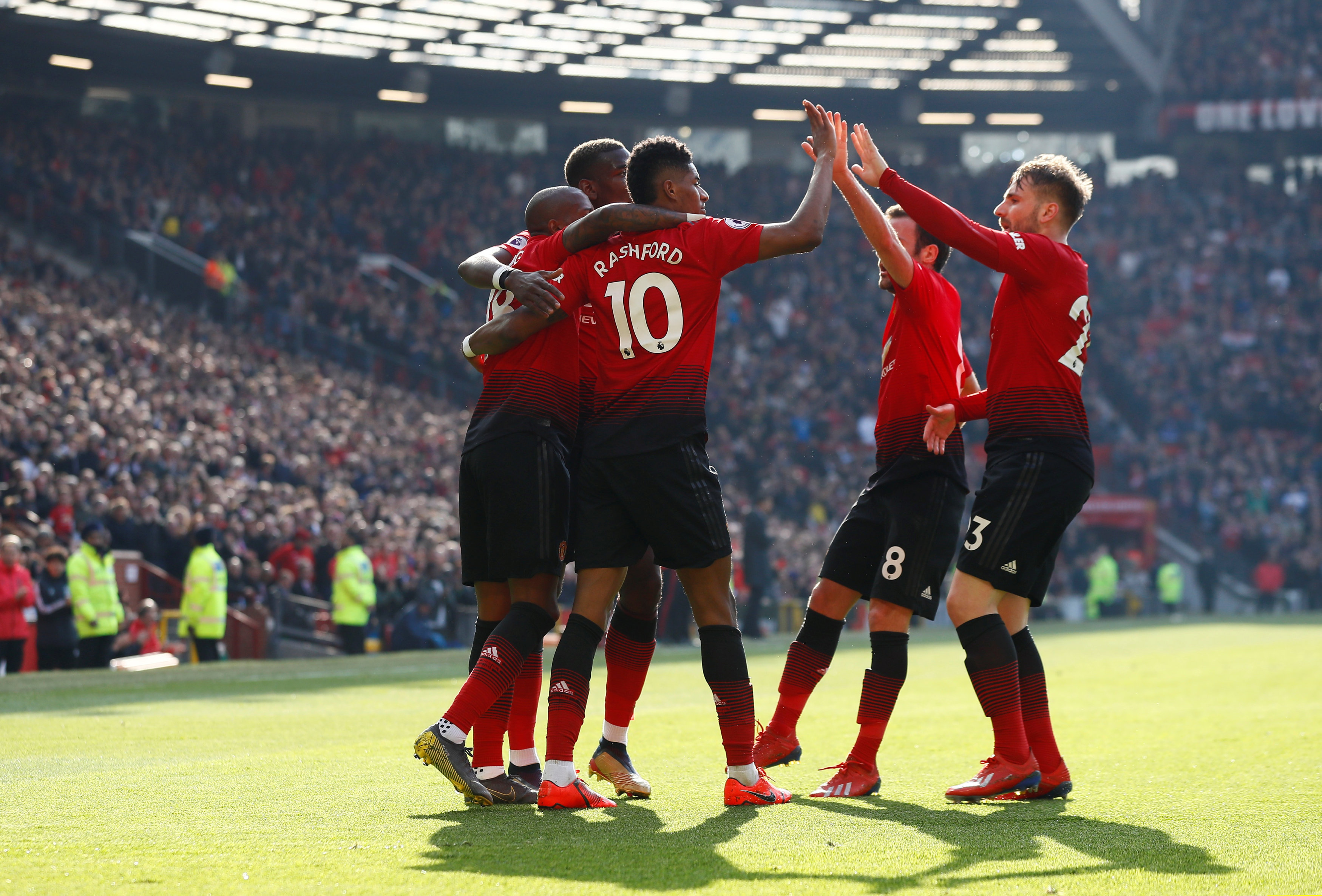 父亲捅人被 父亲捅人被