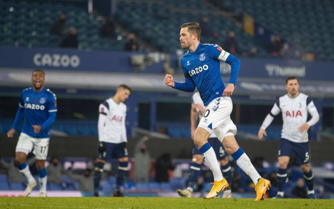 以曼城为例 以曼城为例