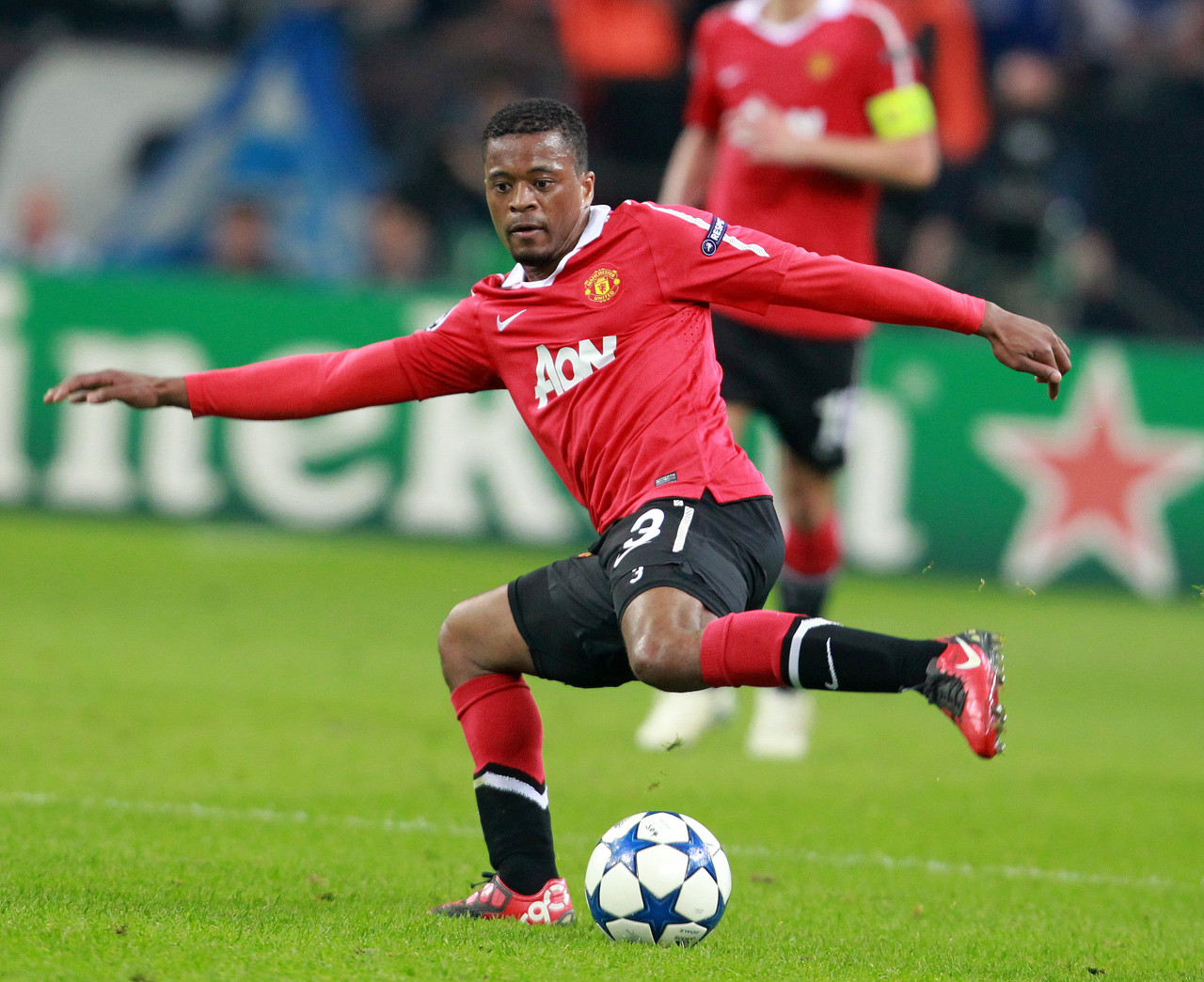 俱乐部的关 俱乐部的关